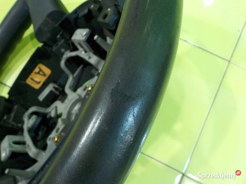 TOYOTA PRIUS III 15 VVTI AUT 04r HB 5D osobowe Suków sprzedam