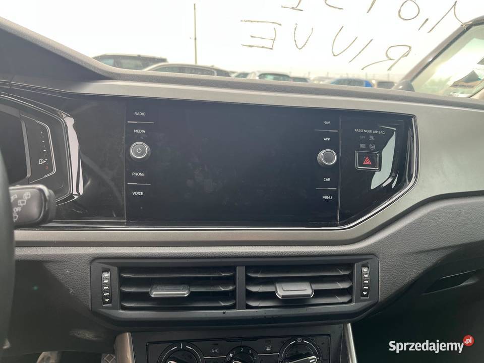 VOLKSWAGEN Polo VI 10 TSi 95 FV424