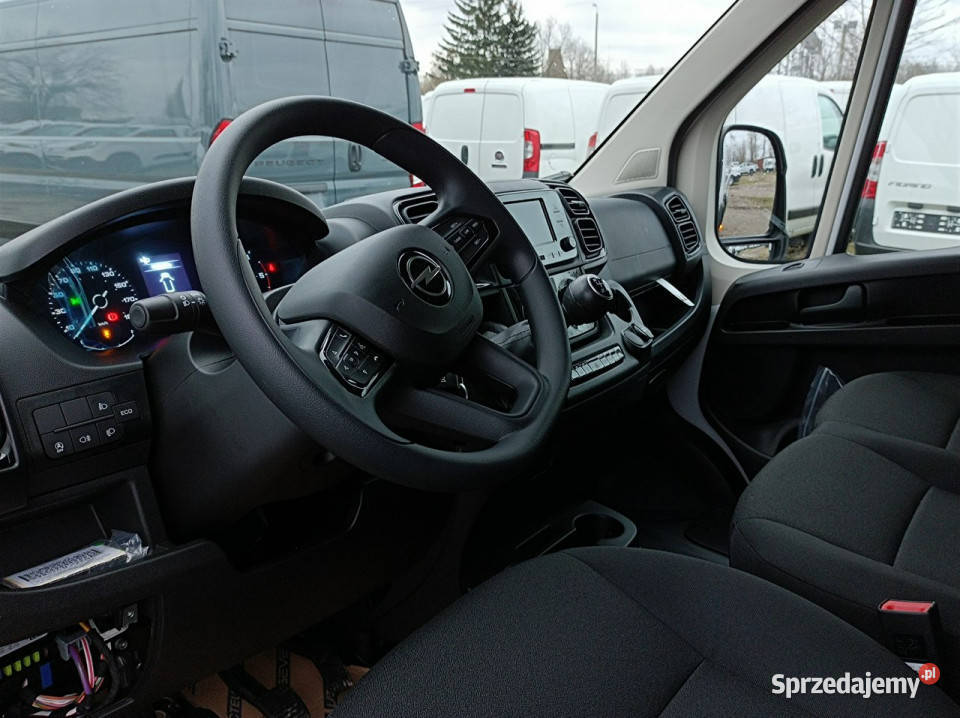 Opel Movano Opel Movano Furgon 180 L4H2 15m3 RP ESP Warszawa sprzedam