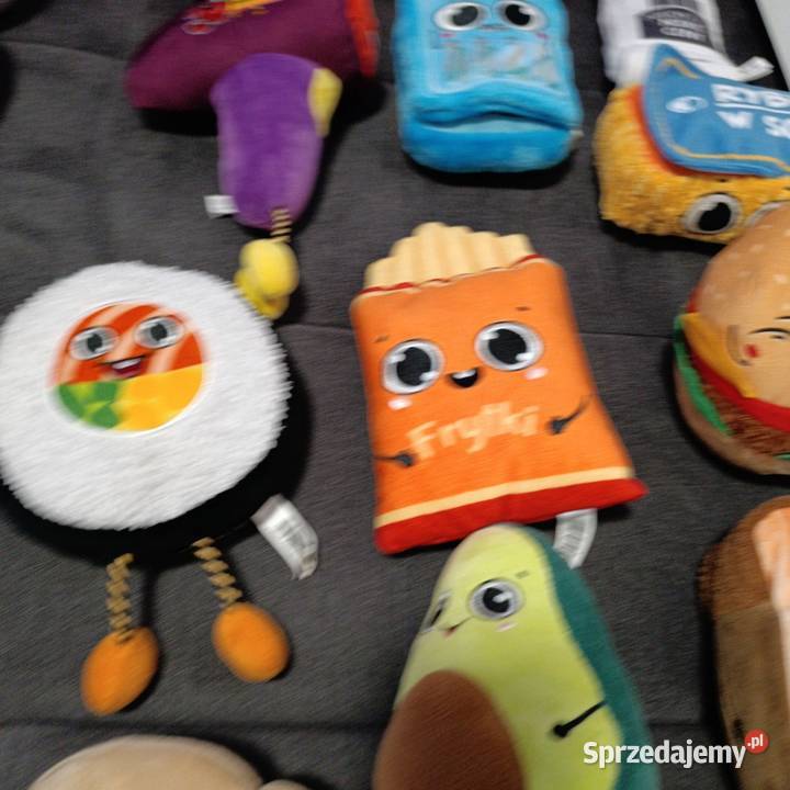 pluszowe maskotki z serii Gang Produkciaków Poznań