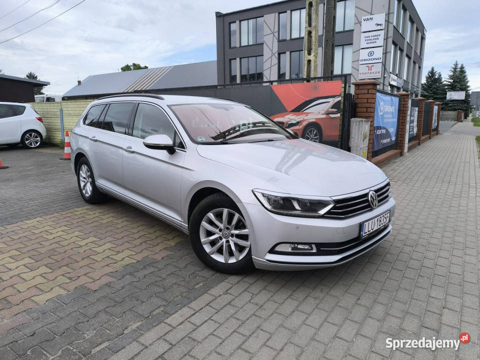 Volkswagen Passat 20TDI 150 Klimatronic Navi lakier metallic lubelskie Łuków