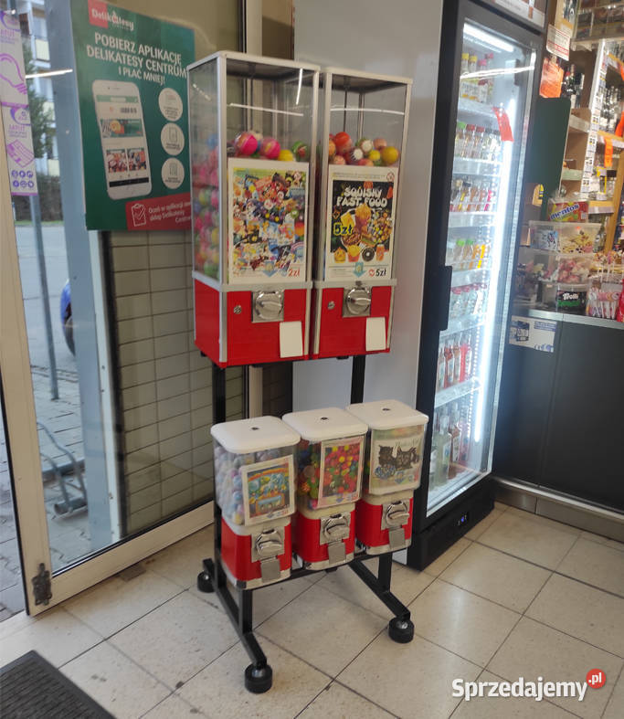 Automat Sprzedający kulki kapsuły piłki Wynajem Krosno