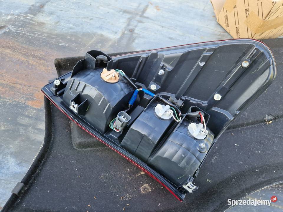 Toyota HILUX VII lift lampa tył ORG EU KPL podkarpackie Mielec