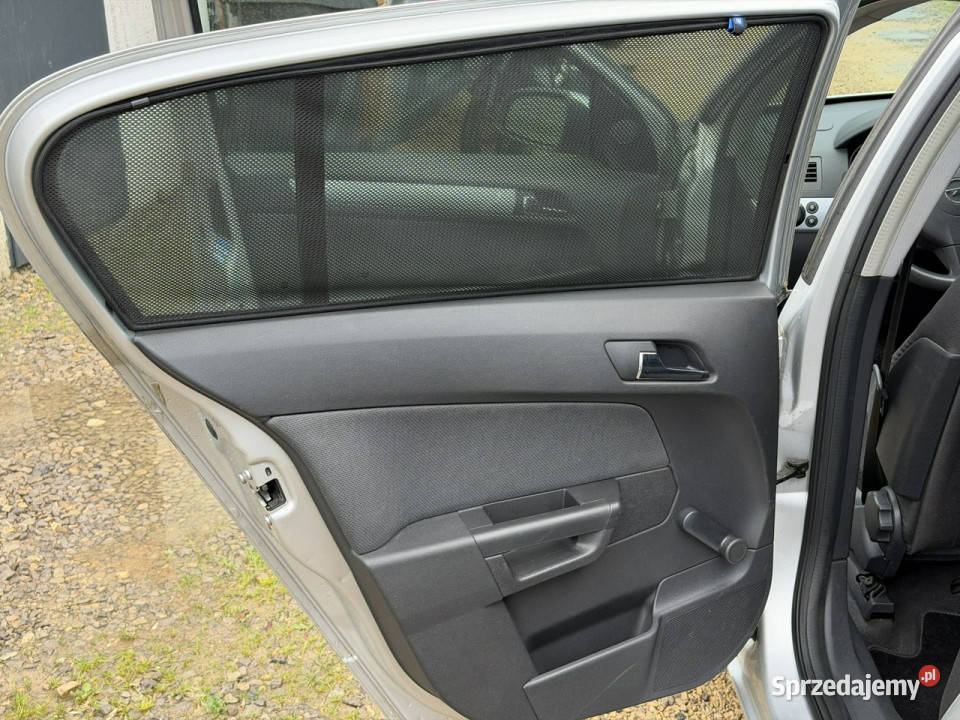 Opel Astra garażowany Astra Częstochowa