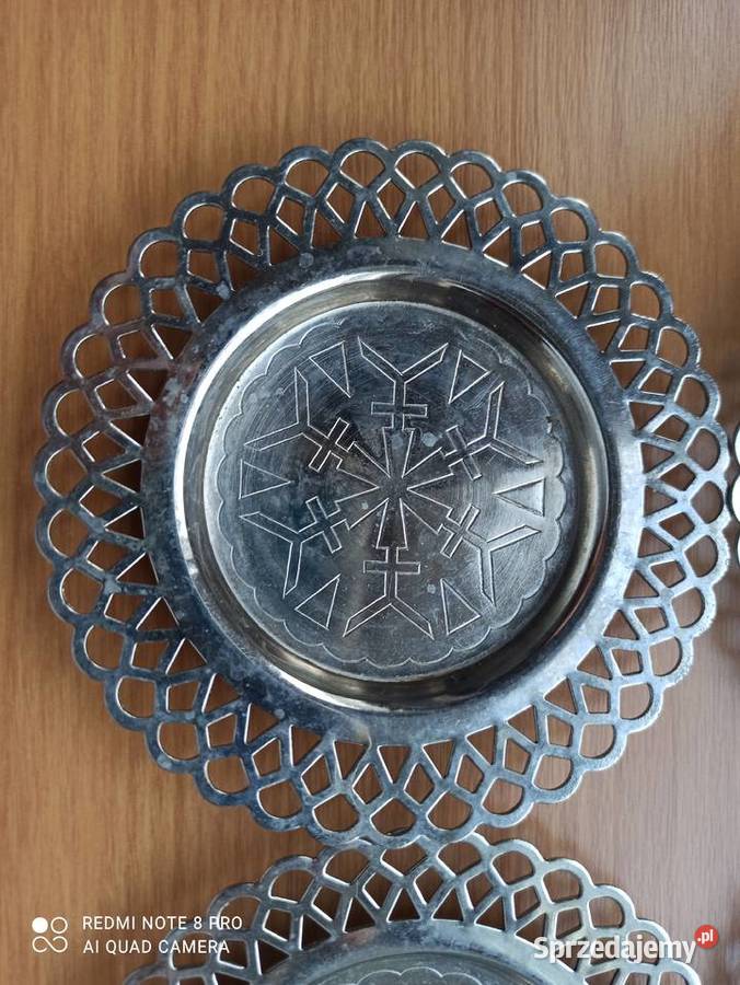 Podstawki metalowe PRL 6 Warpechy Stare