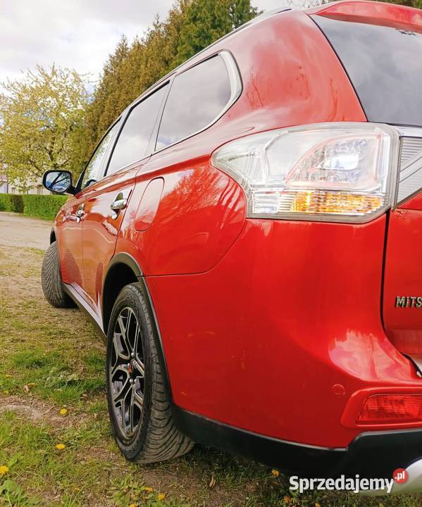 MITSUBISHI OUTLANDER 22 150 2015 4WD 7 osób hak bluetooth Katowice