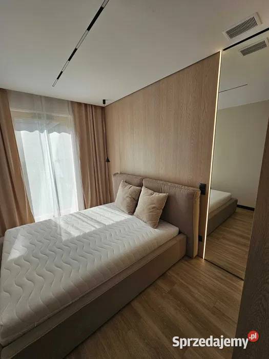 2 pokoje z ogródkiem i halą garażową winda Gdańsk