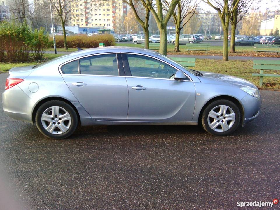 Opel Insignia 20 CDTi 110 2011r sedan autoalarm Poznań
