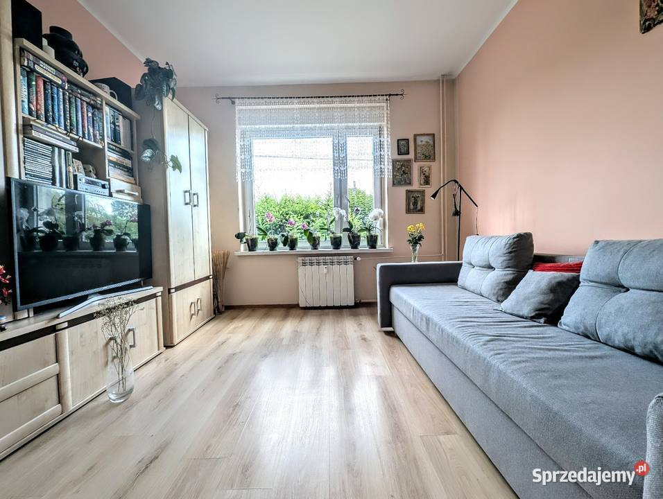 Sprzedam mieszkanie na 1 piętrze 2 pokoje Olesno