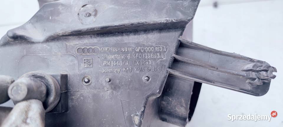 OBUDOWA FILTRA POWIETRZA AUDI A6 C6 4F0133835M Przystajń sprzedam