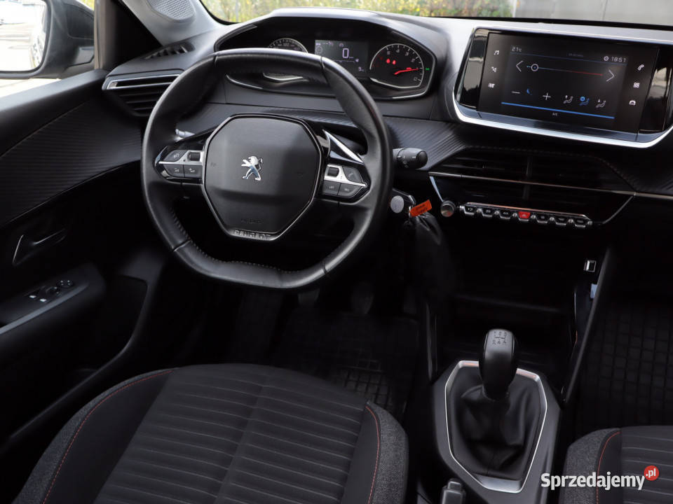 Peugeot 208 12 PureTech elektryczne szyby