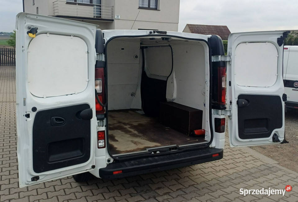 Opel Vivaro Chłodnia do przewozu leków biały Suchorzew