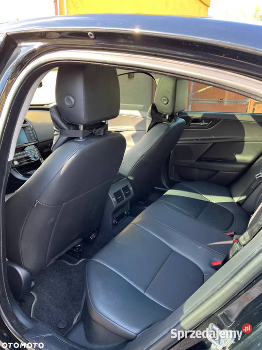 Okazja czarny jaguar xe 4x4 247koni Łódź