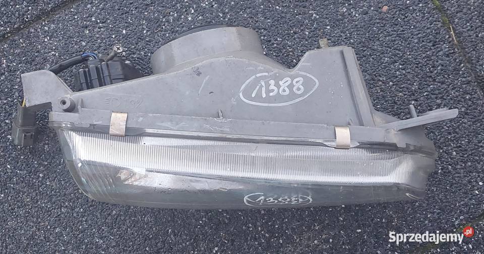 Subaru impreza 1998 1999 lift lampa przednia osobowe Byków