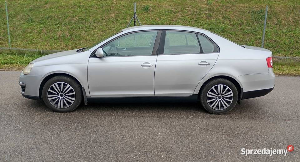 Volkswagen Jetta 16 benzyna FSI 2005 golf passat Rok produkcji 2005 Jetta małopolskie Brzesko