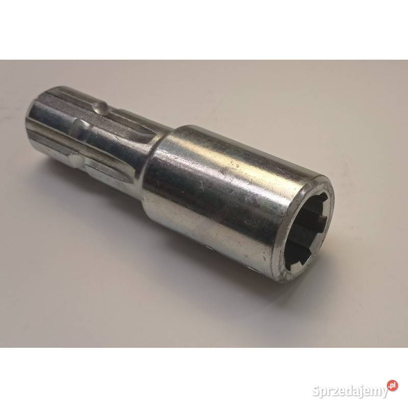 Redukcja wałka WOM 28x32x7 mm Z6 6 frezów 1 386 Kamionna