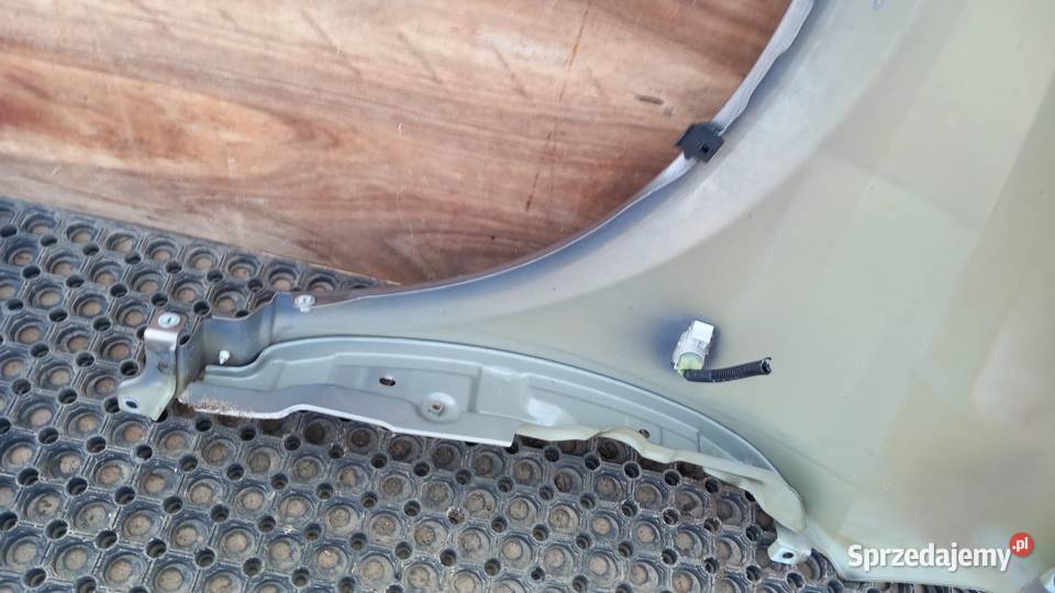 NISSAN PRIMERA P12 LIFT BŁOTNIK PRZÓD PRAWY EY2 osobowe wielkopolskie