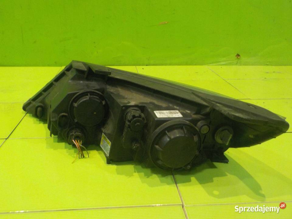 SORENTO II 12r XENON lampa prawa przod Suków