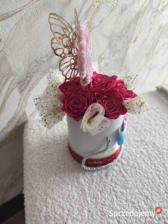 Rękodzieła własnej pracy różyczki wieczne Rękodzieło