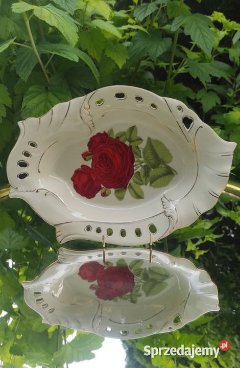 WYKWINTNA PATERA Z PORCELANY Z UCHWYTAMI RELIEFY Porcelana i szkło Pabianice sprzedam