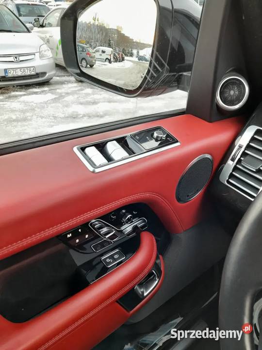 Land Rover Range Rover 50 V8 Santorini Black Range Rover
