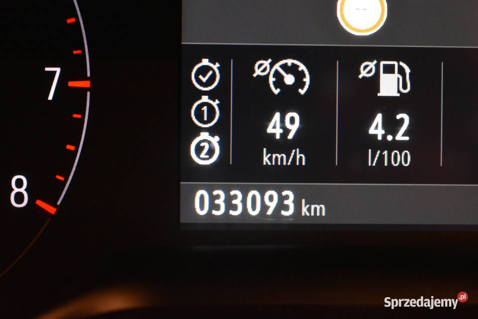 Salon I właściciel 33 Podgrzewana kierownica i centralny zamek Moczyłki