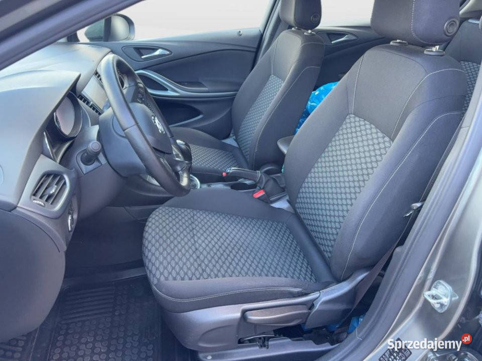 Opel Astra 2018r Salon Tempomat Podgrzewane manualna Warszawa