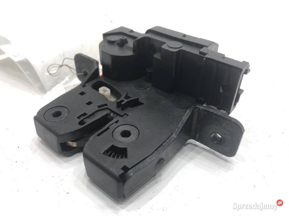 ZAMEK KLAPY TYŁ NISSAN MICRA K12 Hatchback 0210 sprzedam