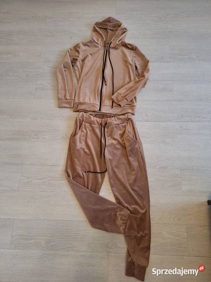 Welurowy dres damski r 36 Rozmiar 36(S) Bydgoszcz