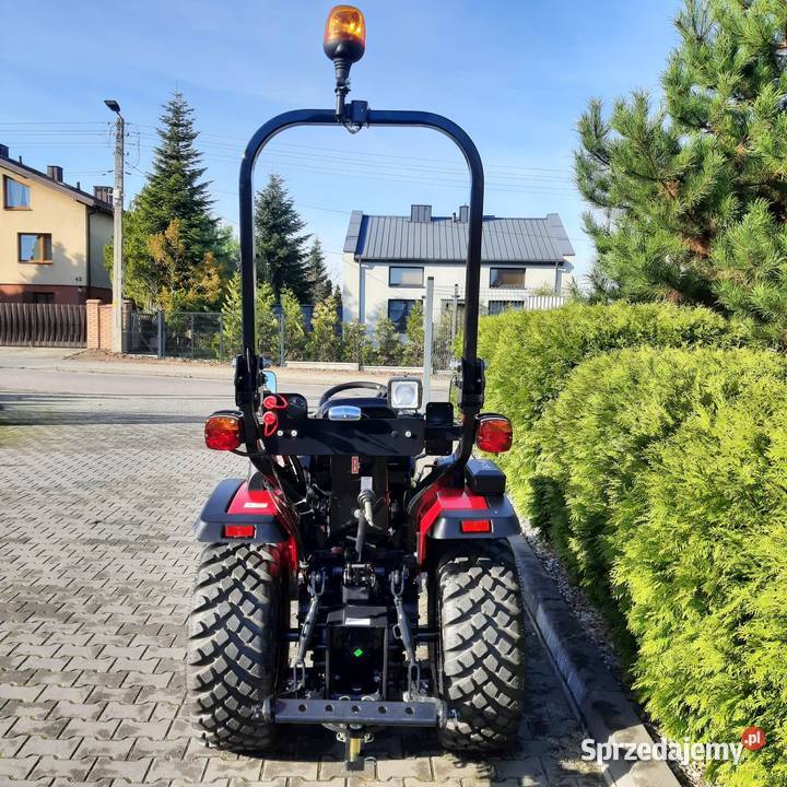 Minii ciągnik Solis 22 4WD nieuszkodzony