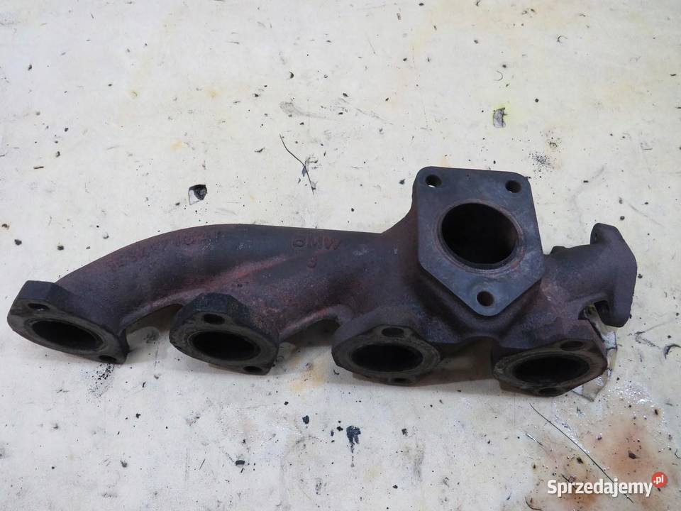 KOLEKTOR WYDECHOWY AURIS II LIFT 16 D4D