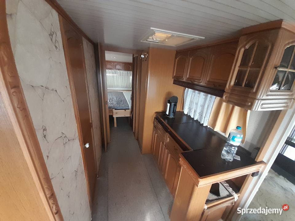 Przyczepa kempingowa z transporte przedsionek Sieradz