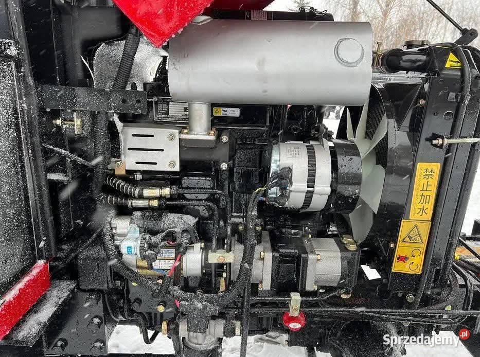 DONGFENG DF304G2 25hp 4x4 REWERS 2025 Biskupice