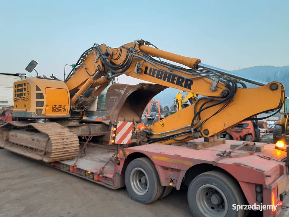 Koparka gąsienicowa Liebherr R924 małopolskie Maków Podhalański
