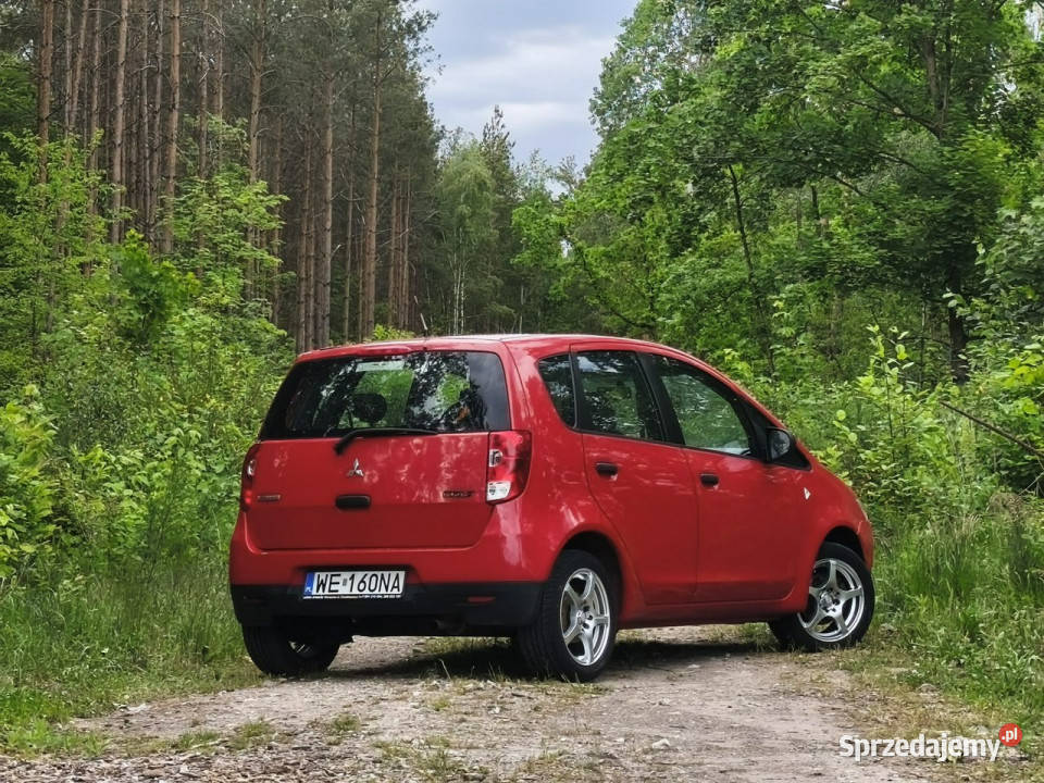 Mitsubishi Colt 2009r 13 Benzyna Automat 5 Drzwi Warszawa sprzedam