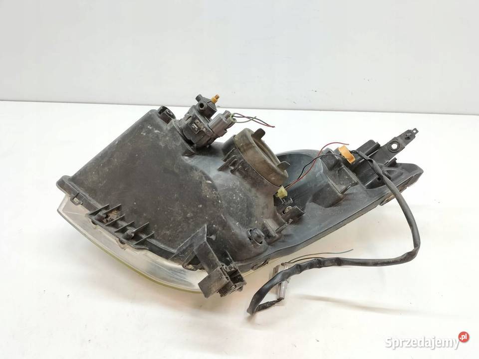 LAMPA PRZÓD PRAWA EUROPA 3510062J11 Suzuki Swift osobowe