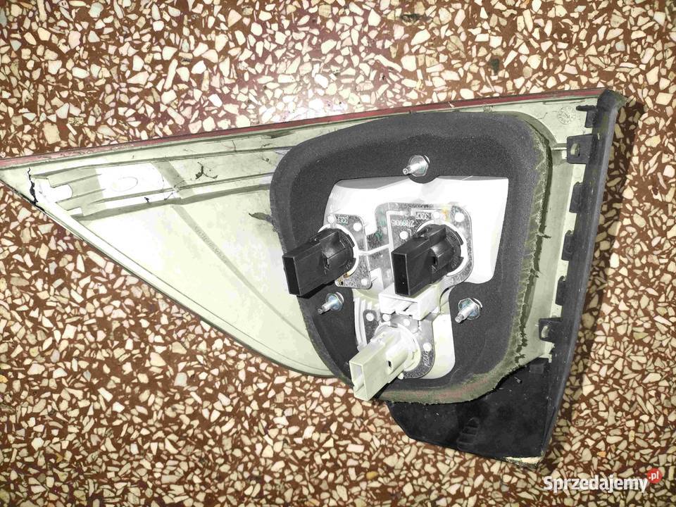 Lampa tylna lewaq w błotnik BMW E61 Biały śląskie