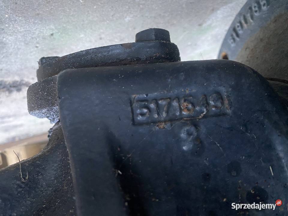 ZWROTNICA PRAWA HOLLAND TS100A 5171549