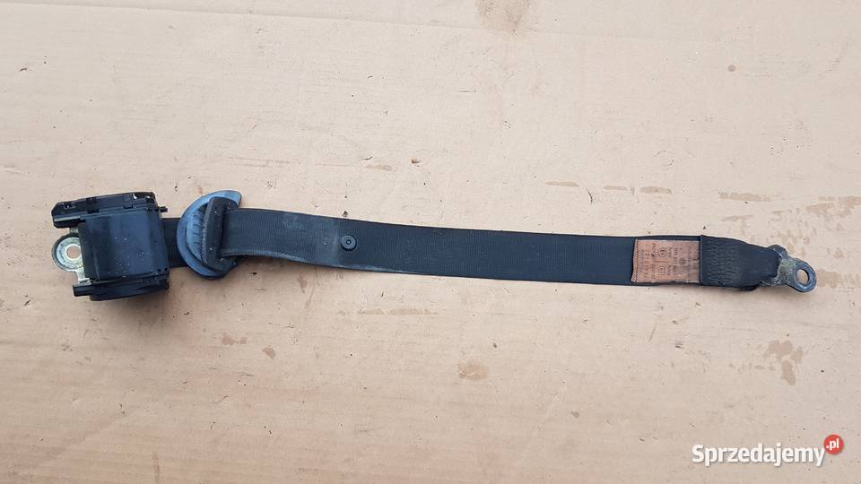 VW GOLF III 3 PAS TYŁ TYLNY PRAWY 1H3857806A Skarżysko-Kamienna