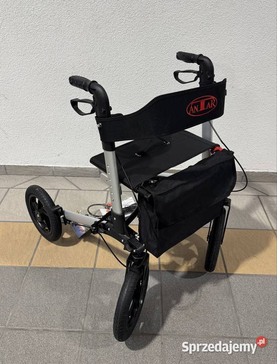 Chodzik balkonik aluminiowy terenowy na dużych