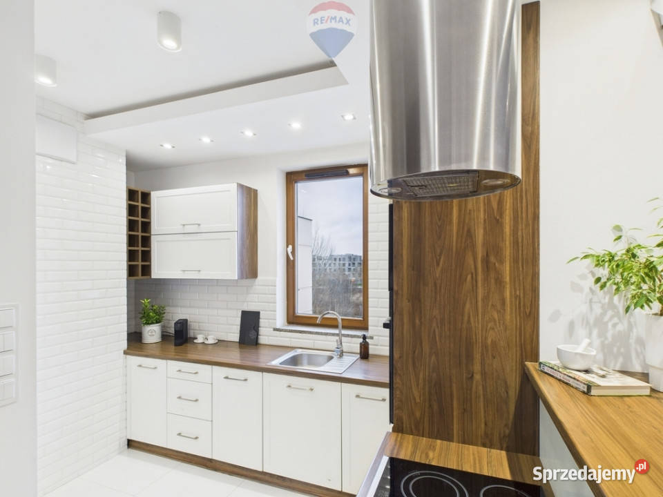 Komfortowe 653 m w Miasteczku Wilanów Warszawa