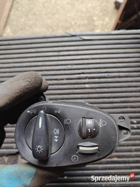 Przełącznik świateł ford focus 98AG 13A024 AG osobowe Puławy