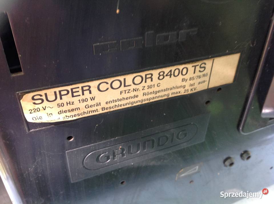 Stary Telewizor Grundig Super Color 8400TS z Kineskopowy Nowa Sól