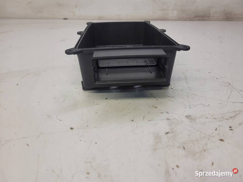 SCHOWEK PÓŁKA TUNELU AUDI A4 B9 8W0864981 Przystajń