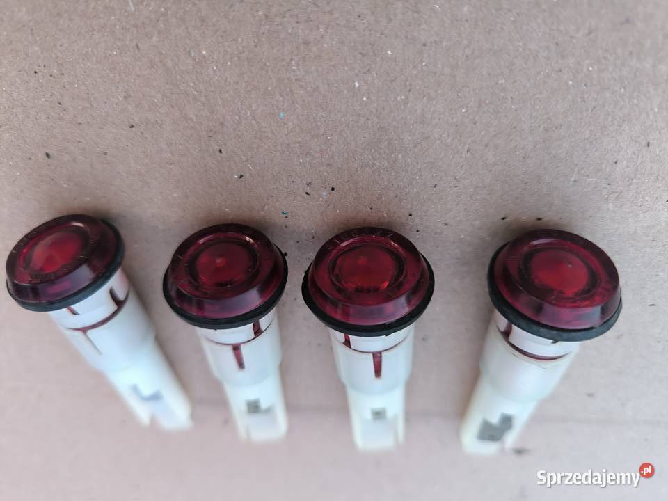 Fiat 125p lampki oprawki doświetlenia drzwi Stalowa Wola