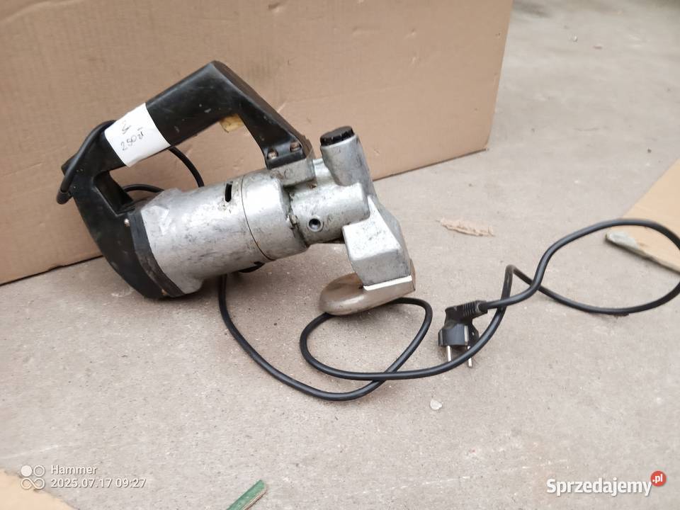 Nożyce elektryczne do blachy Celma Stargard