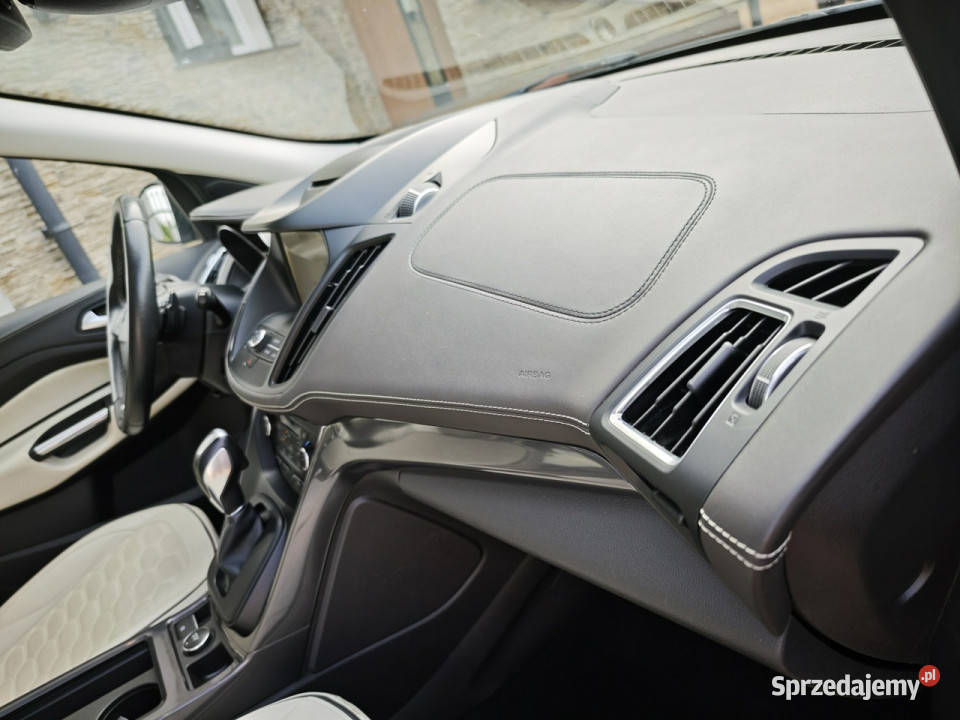 Ford Kuga III 2019 Sadlno