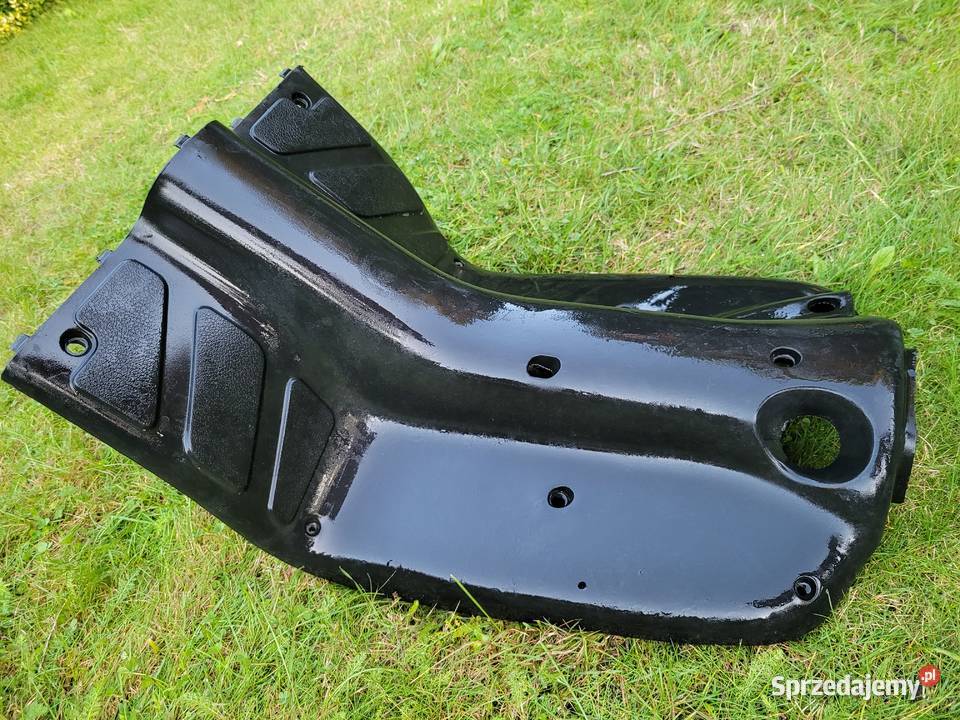 PIAGGIO NRG 50 2T KOKPIT PLASTIK PRZED KOLANA Piła sprzedam