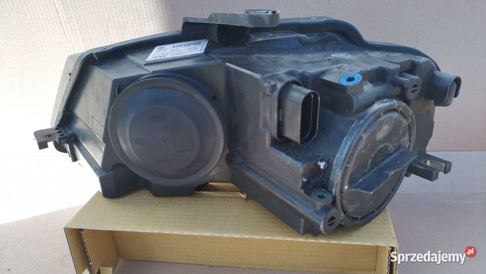 Lampy przednie lewaprawa Audi A3 8P lift II osobowe Lampy przednie Byczyna sprzedam