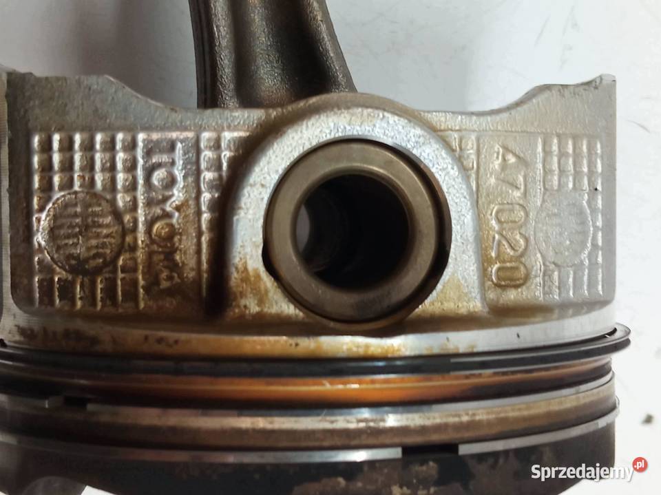 TŁOK 133 16V VVTI 1 Toyota Yaris II 20052011